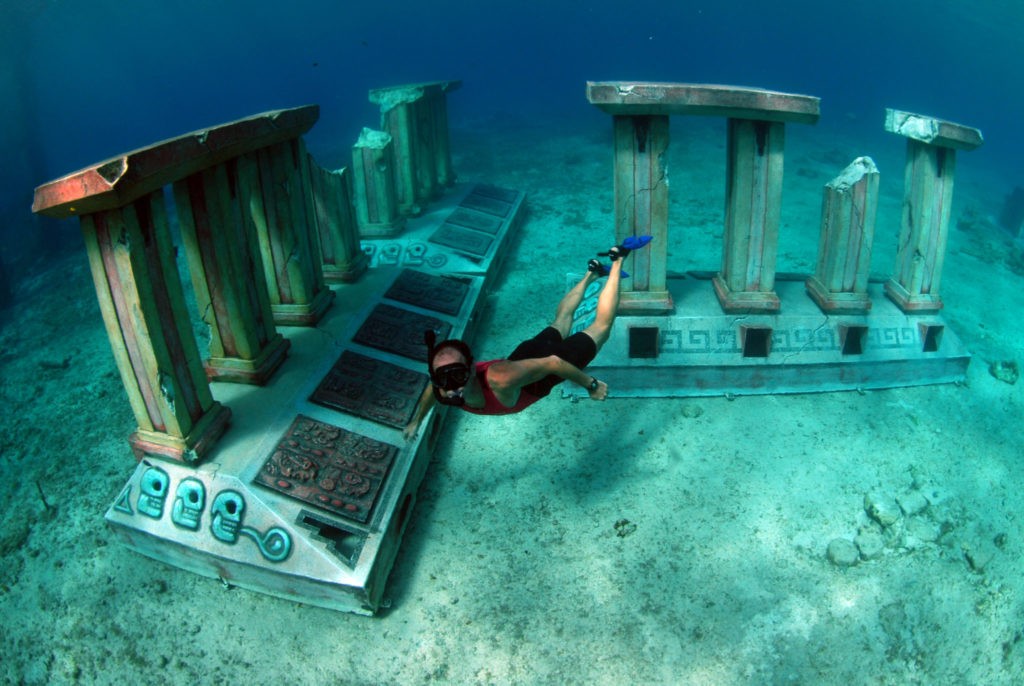 Underwater art Carlos Pueyo Aquabitat 5