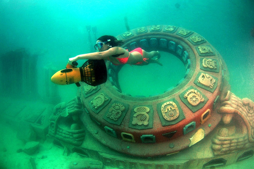 Underwater art Carlos Pueyo Aquabitat 16