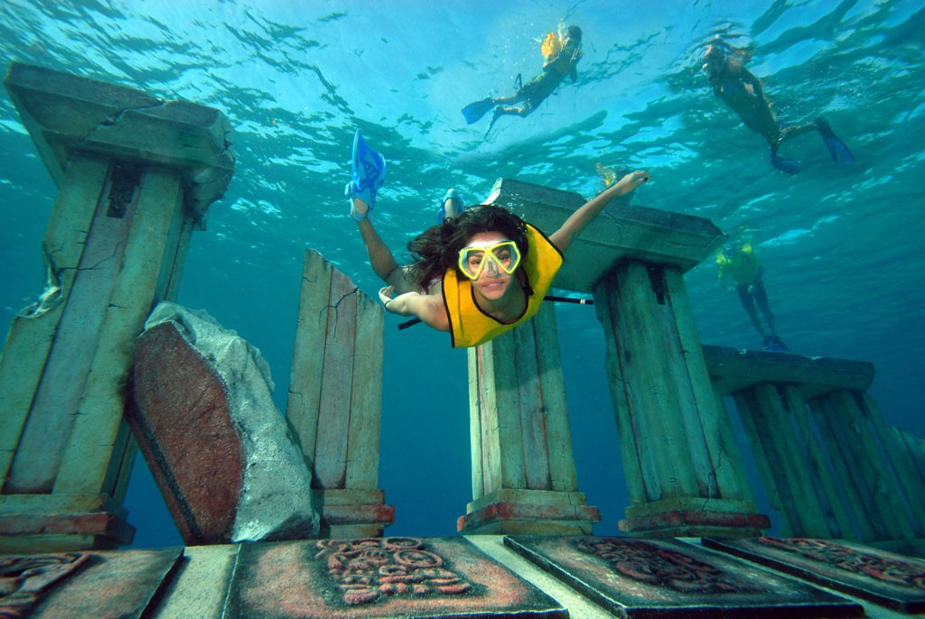 Underwater art Carlos Pueyo Aquabitat 4